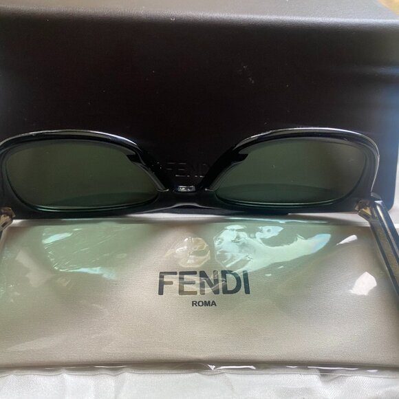 COPY - ✨ FENDI | 100% Authentic Luxury FENDI Sunglasses TREAT ✨